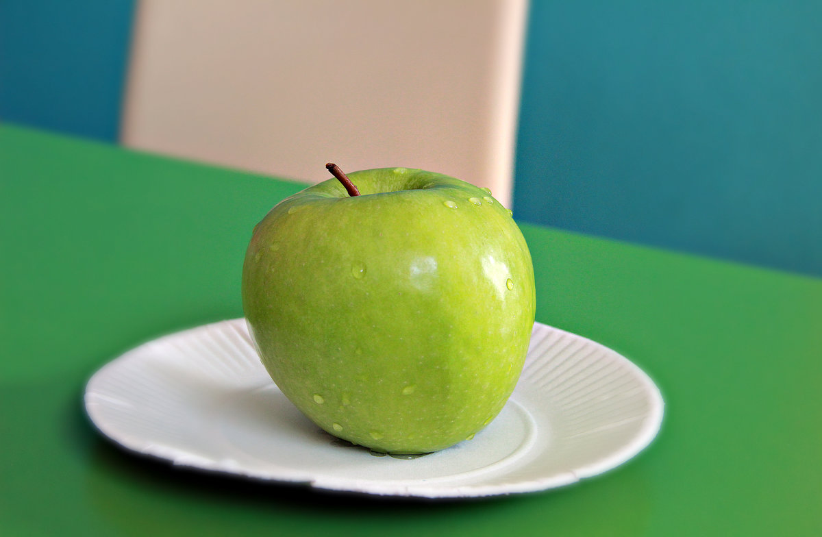 зеленое яблоко - Tiana Ros