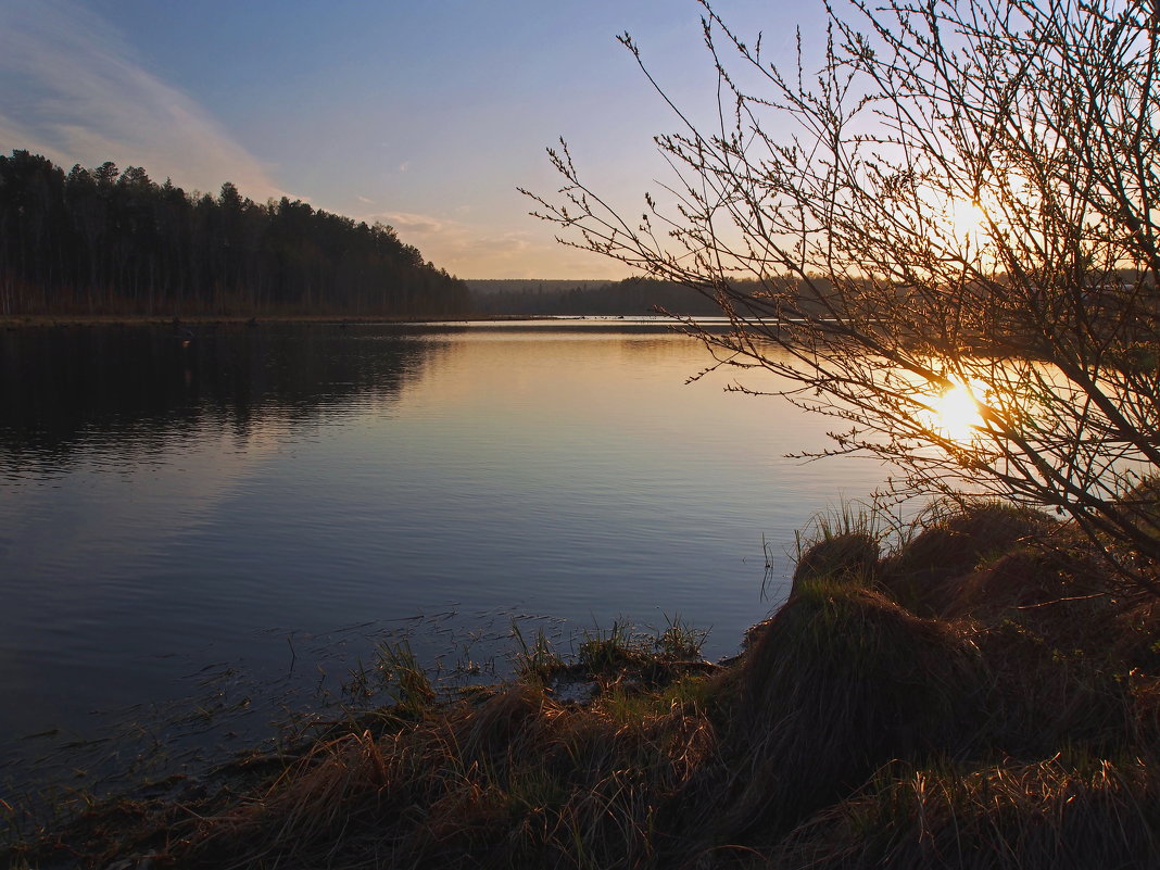 Майский закат на озере - Александр Попов
