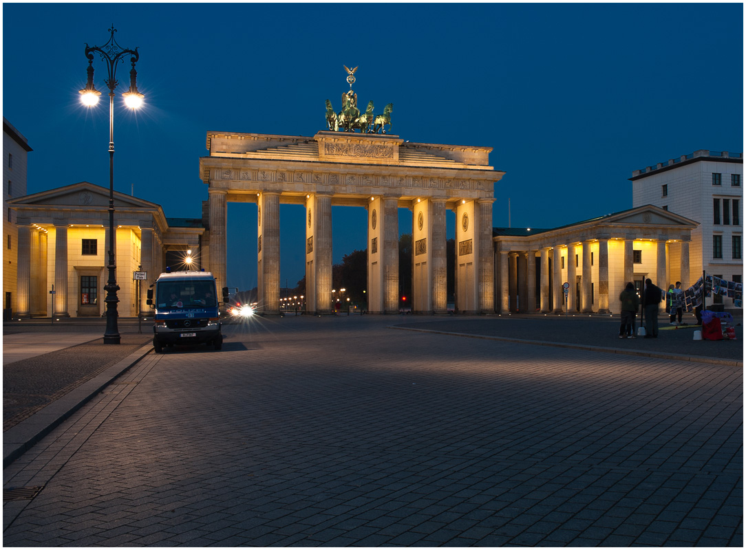 Бранденбургские ворота,Берлин - Евгений Нелихов