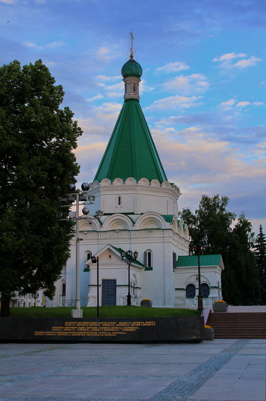 Миха́йло-Арха́нгельский собор - Александр Богомолов