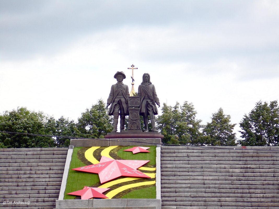 Екатеринбург. Памятник основателям города - Tim Andrews