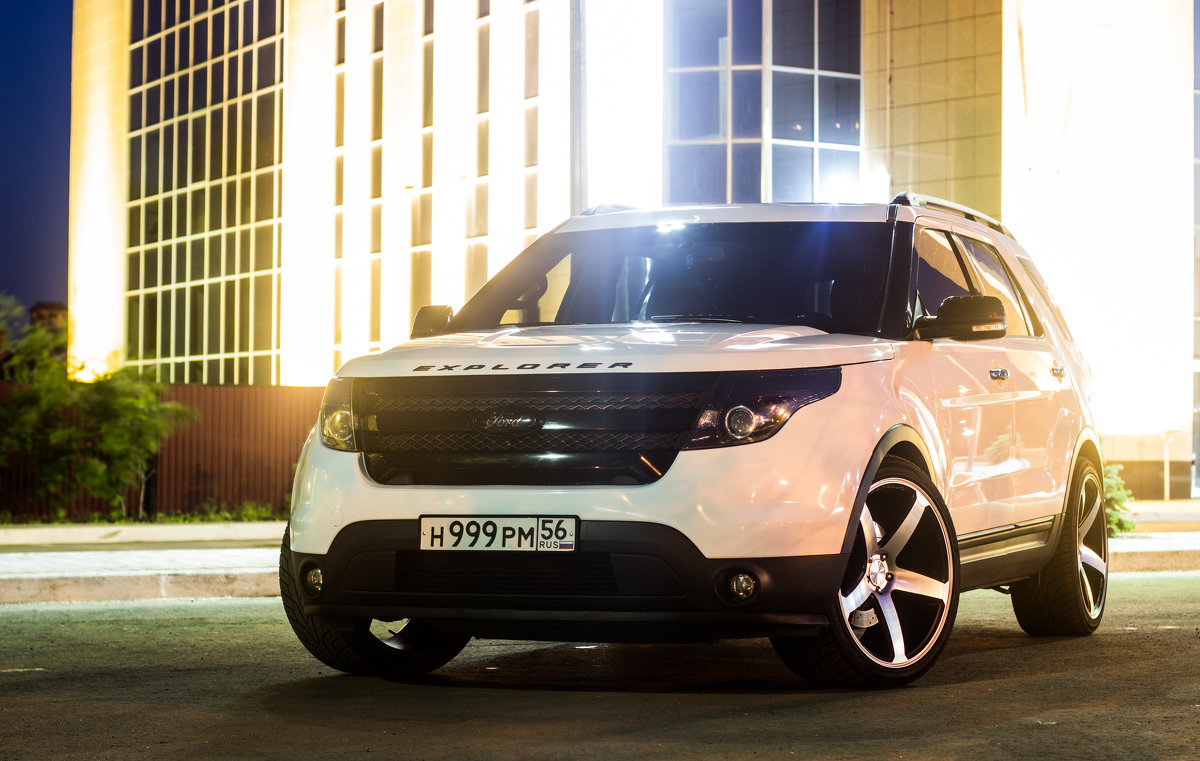 Ford Explorer Sport - Михаил 