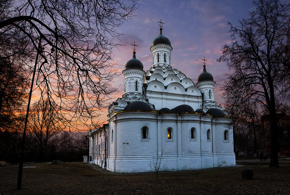 церковь троицкая москва