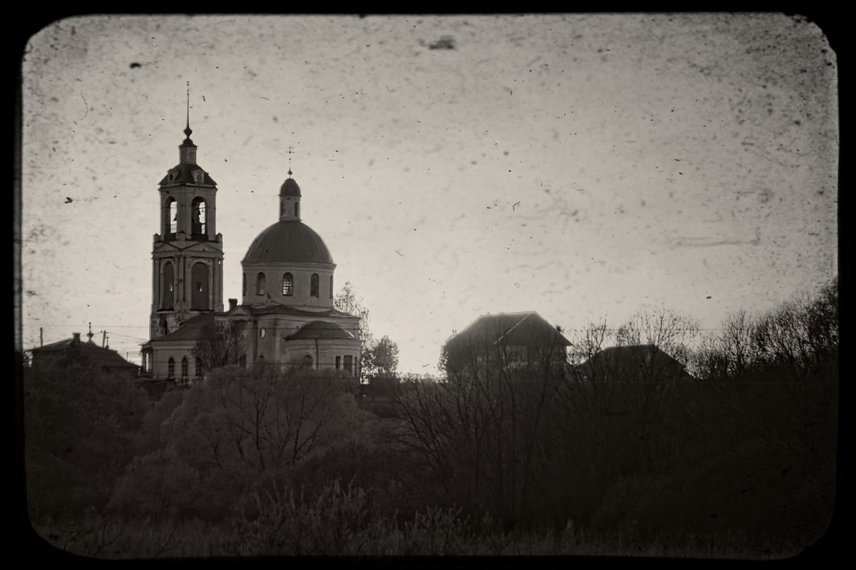 Воскресенская церковь в селе Красное - Евгений Жиляев