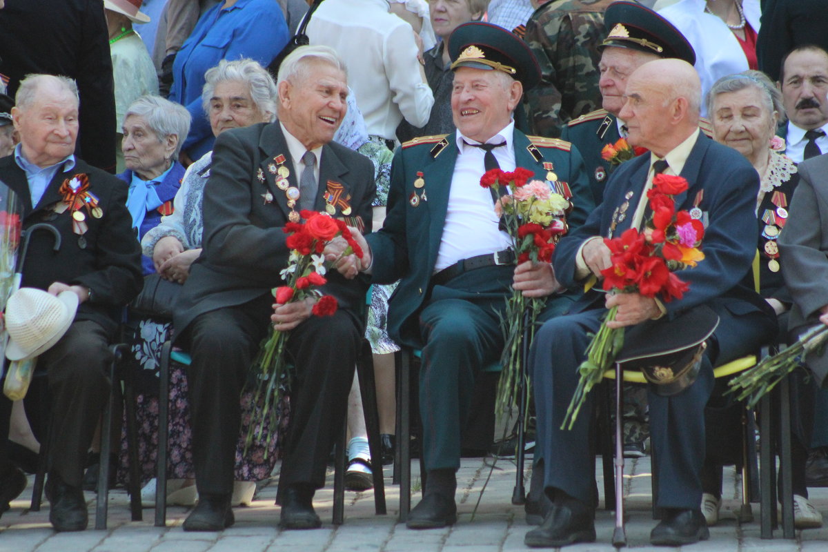 Друзъя-однополчане..... - Дмитрий Иншин