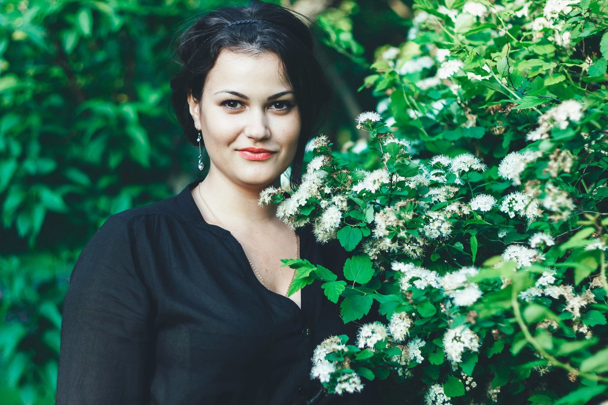 Даша, фотосессия в Сиреневом саду - Анна Цыганкова