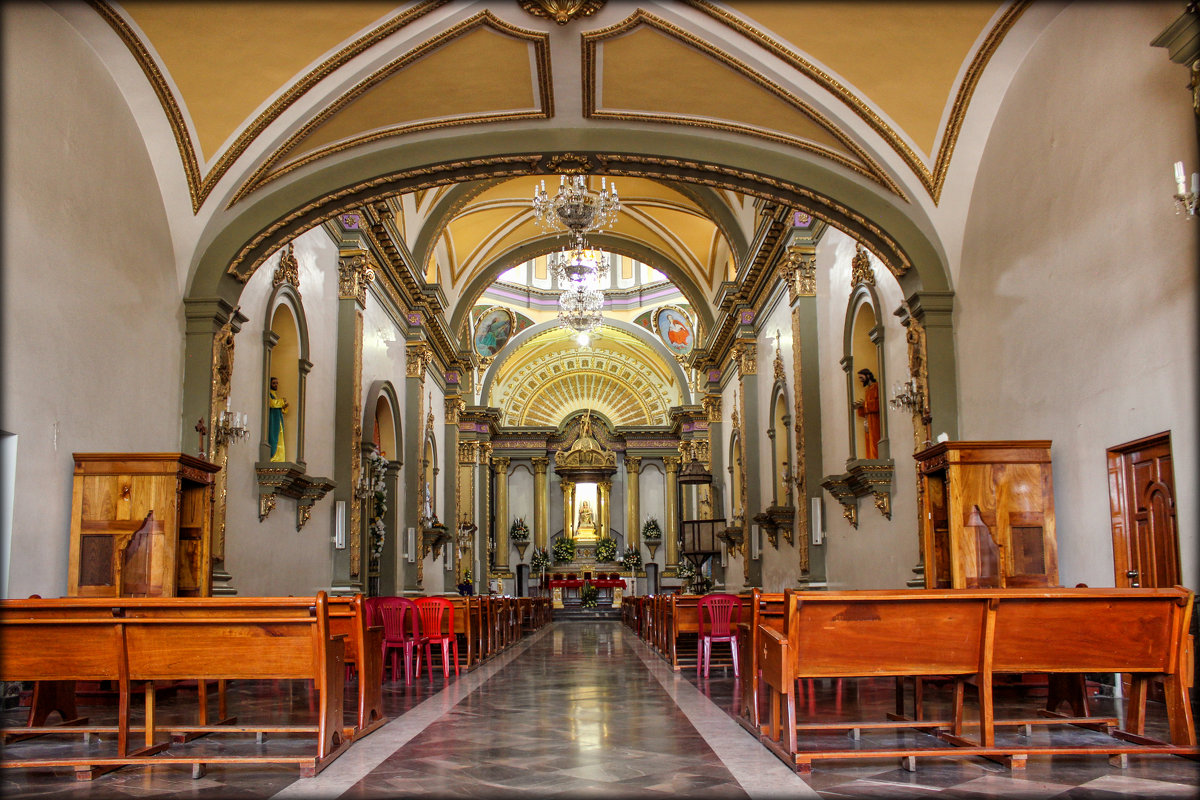 La parroquia de San Juan Evangelista - Elena Spezia