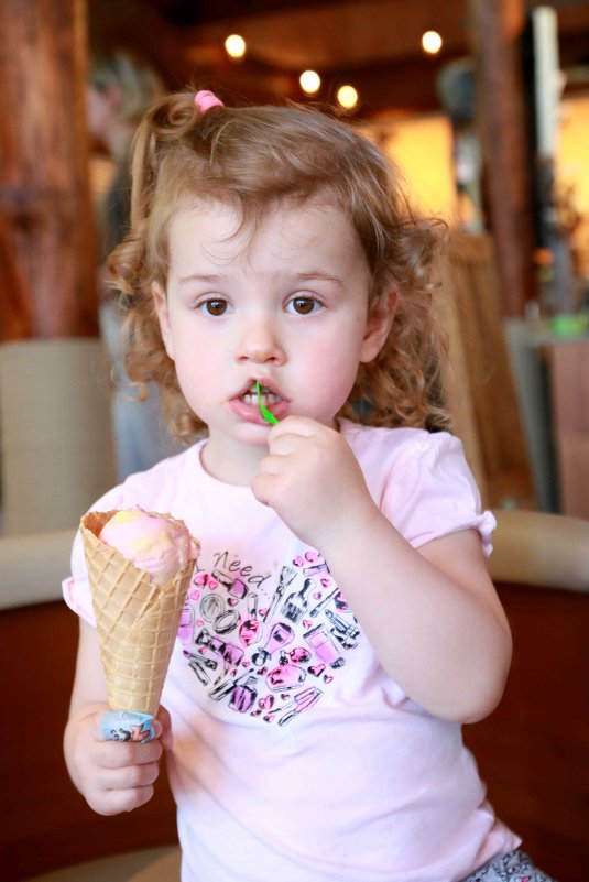 Девочка с мороженым - Наталья 