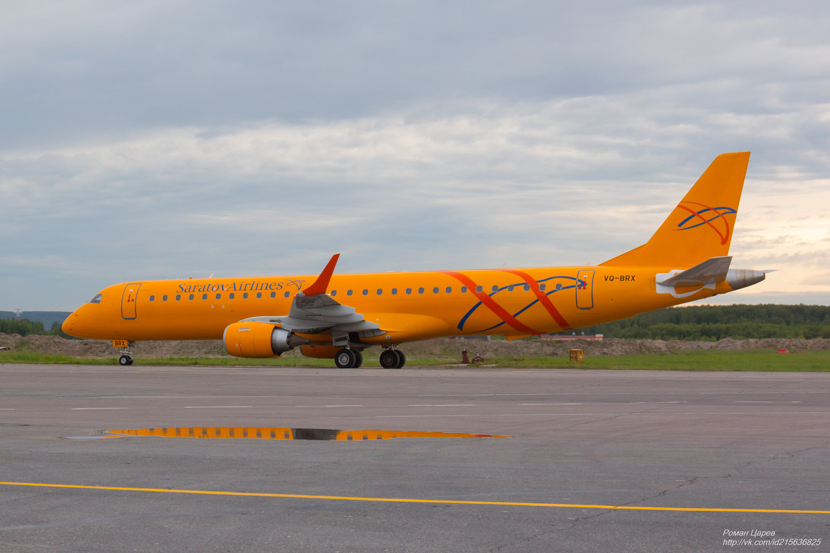 Embraer 190 Saratov Airlines в Стригино - Роман Царев