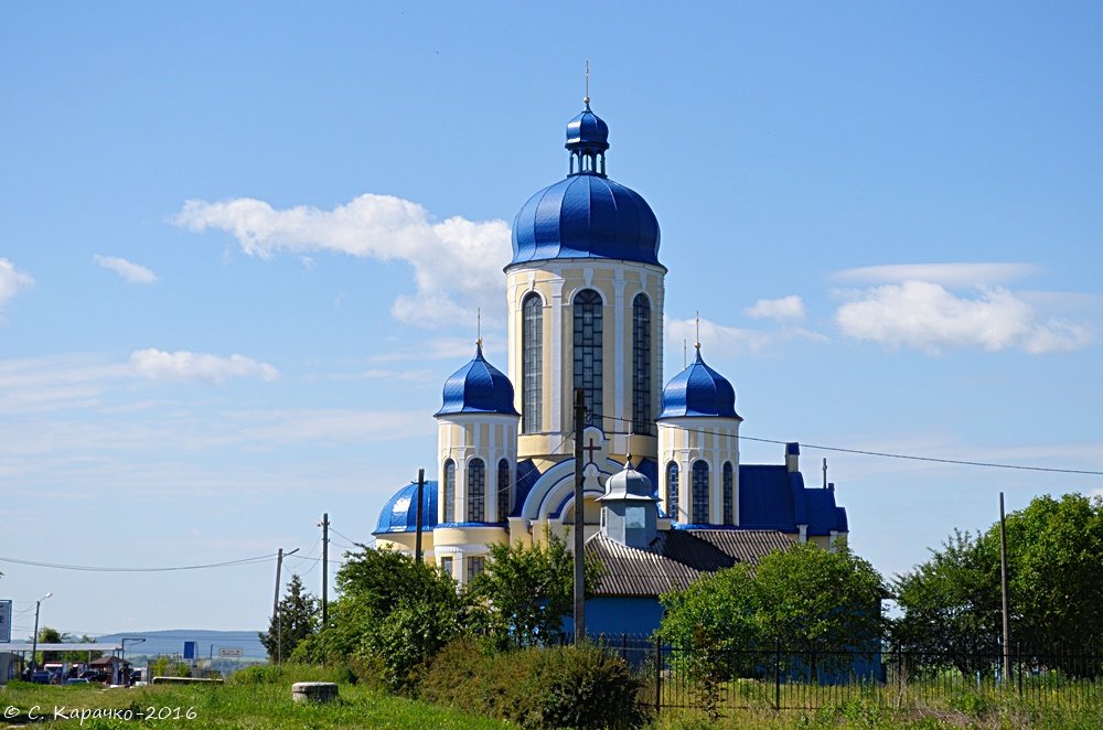 Чернівці - Церква святого Володимира - Степан Карачко