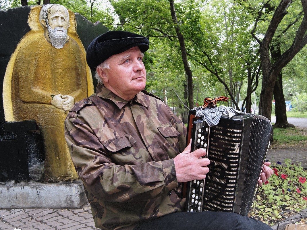 Учитель музыки - Сергей Яценко