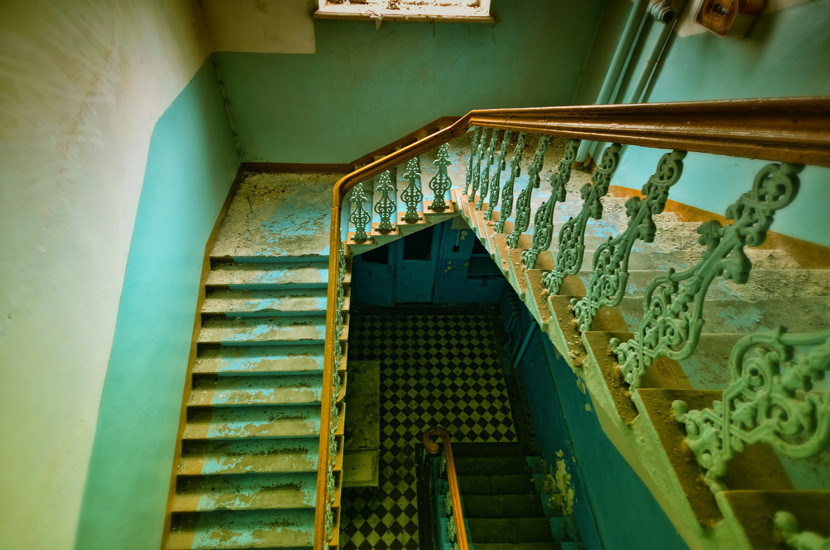 &quot;лестница в пустом доме&quot; - Владислав Кравцов