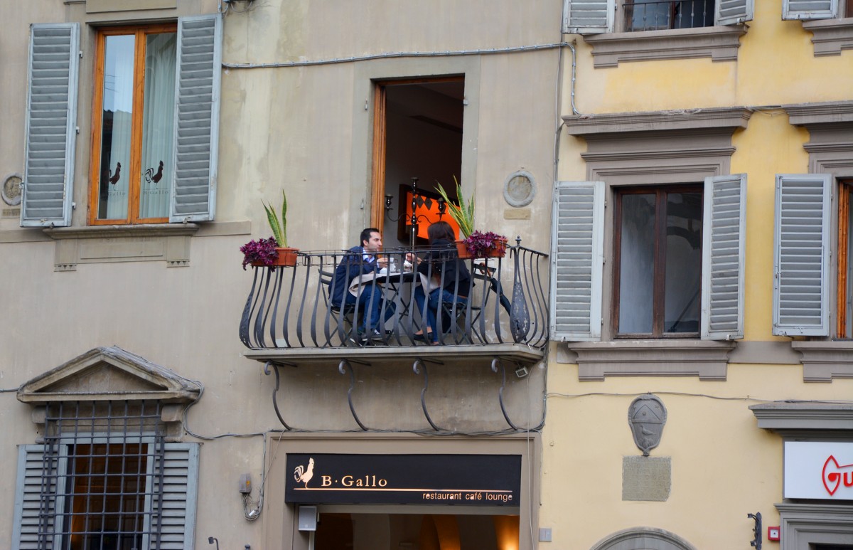 Флорентийский завтрак на балконе, Италия - Olga Chertanovskaya
