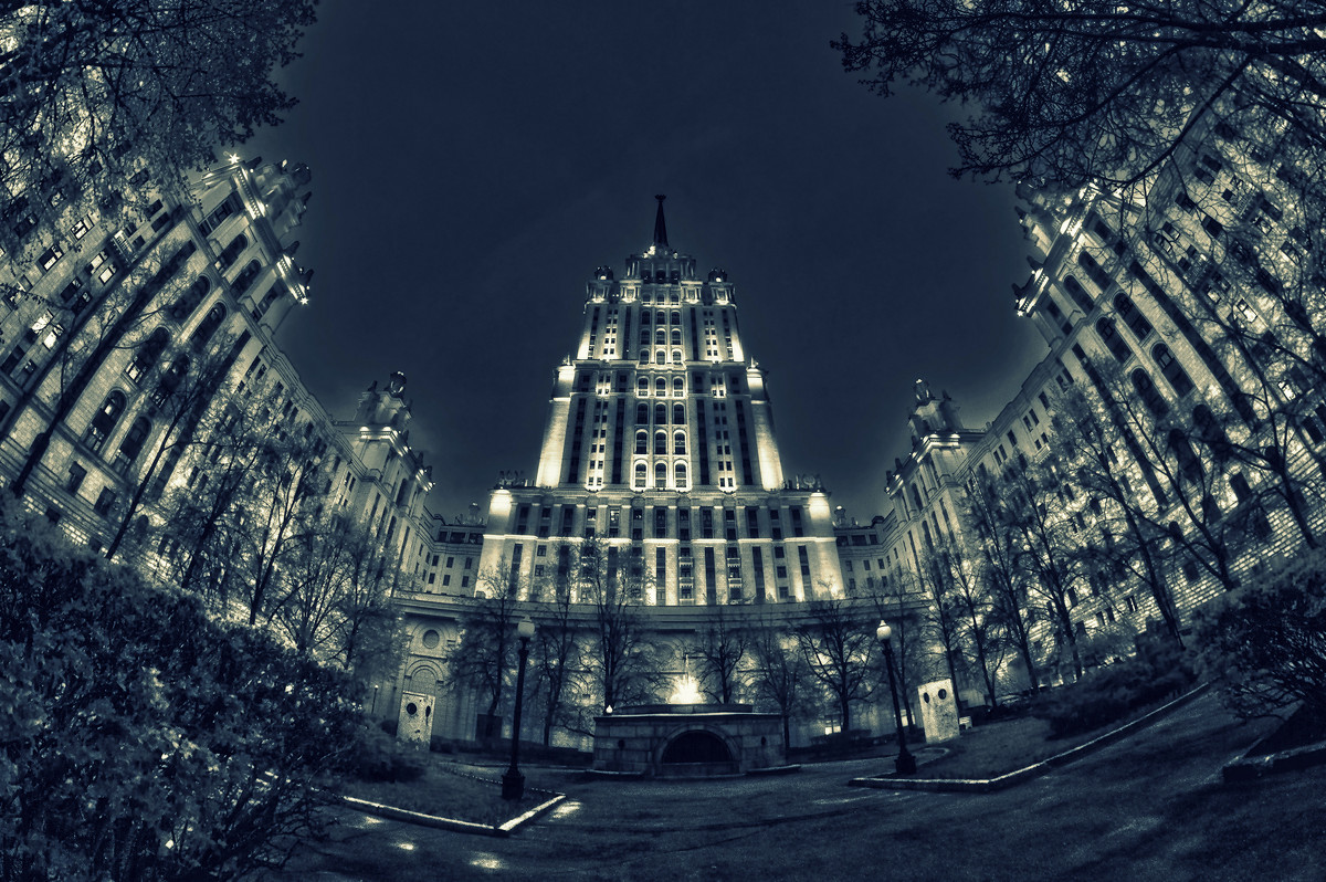 Вечерняя архитектура Москвы - Алексей Соминский