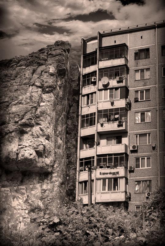 Две скалы - Иван Чапаев