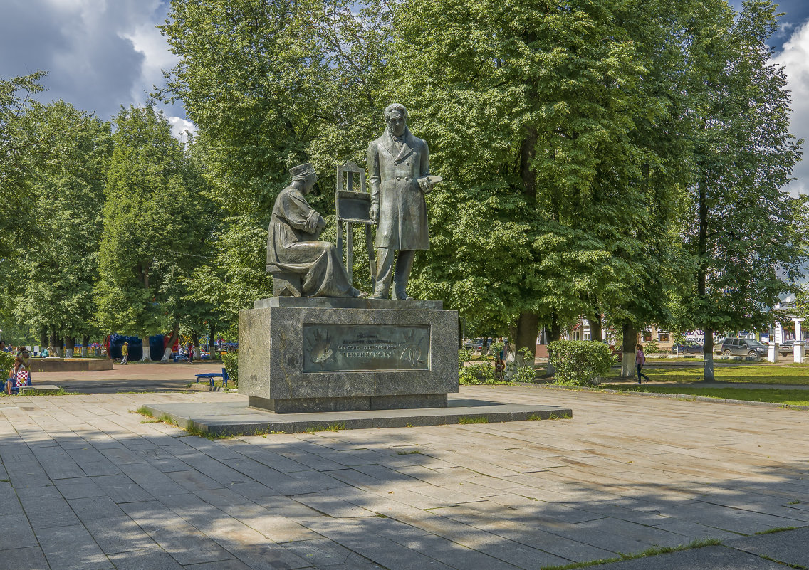 Памятник А.Г.Венецианову в Вышнем Волочке - Михаил "Skipper"