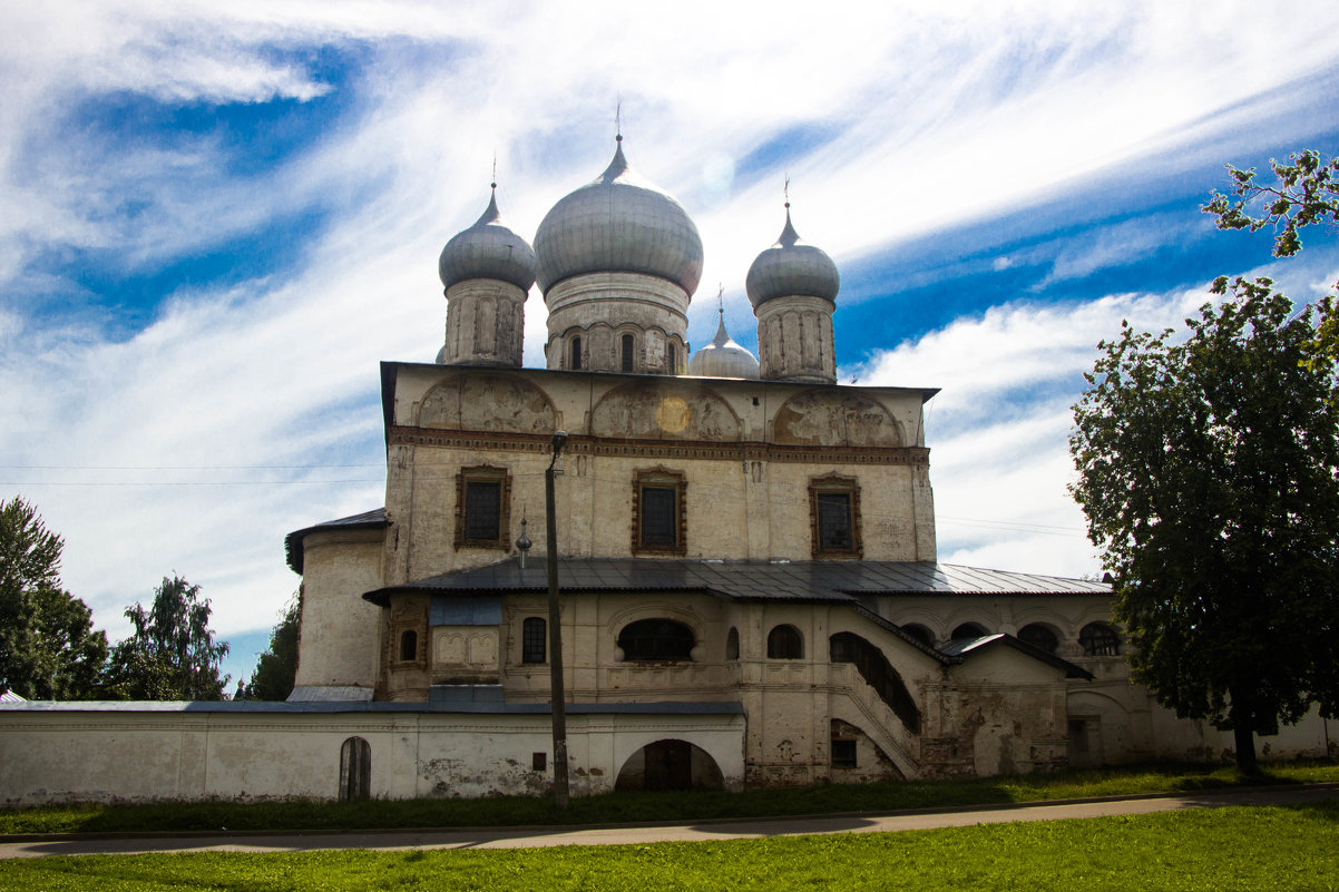 В. Новгород Церковь на ул Ильина - Алексей Корнеев