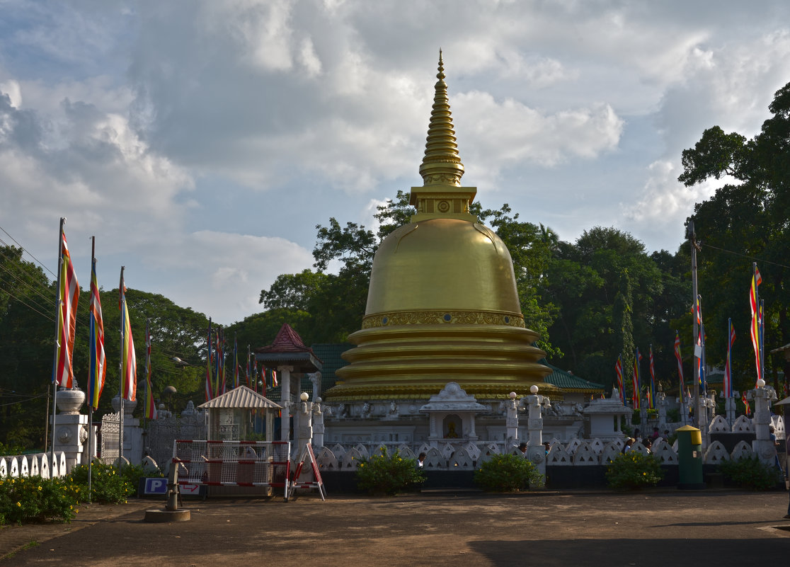 Храм Полоннарува. Цейлон. Temple Polonnaruwa. Ceylon - Юрий Воронов