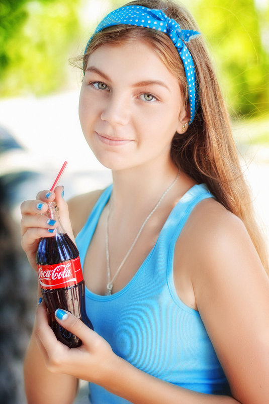 Кока-кола,лето,жара... - Александр и Лариса Коноплины