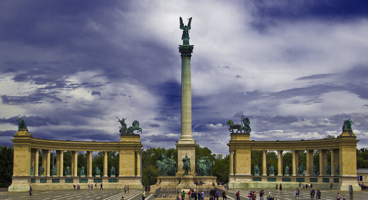Площадь героев в Будапеште - Иван Бушуев