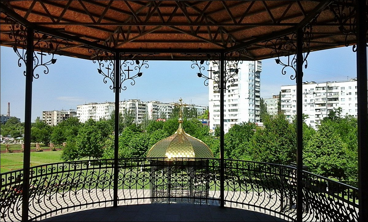 Вид с веранды храма Святого Николая - Нина Корешкова