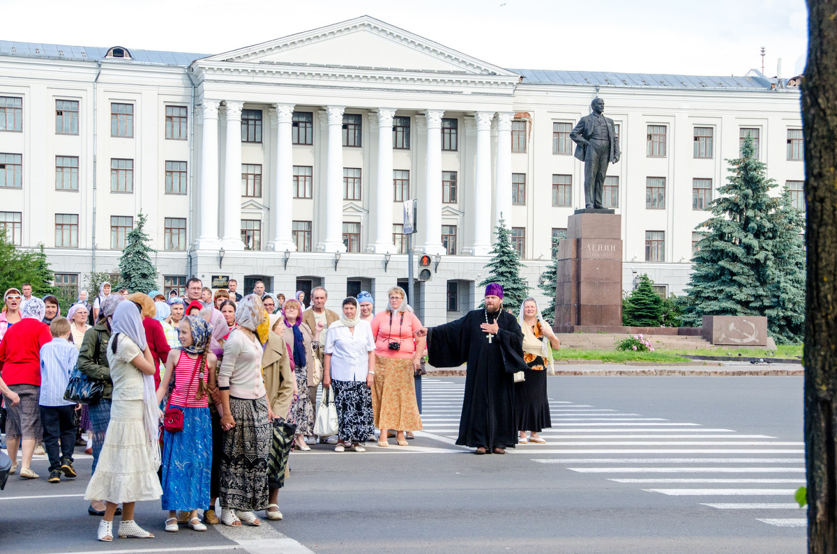 ... - Роман Костин