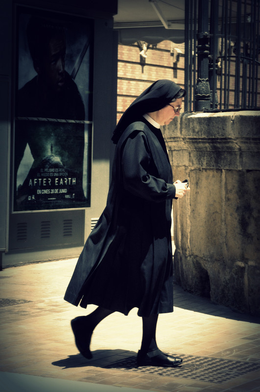 Монахиня - Henri 