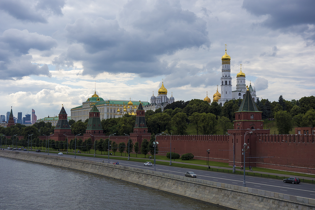 Город - Андрей Шаронов