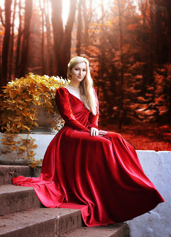 Красное платье - София Чацкая