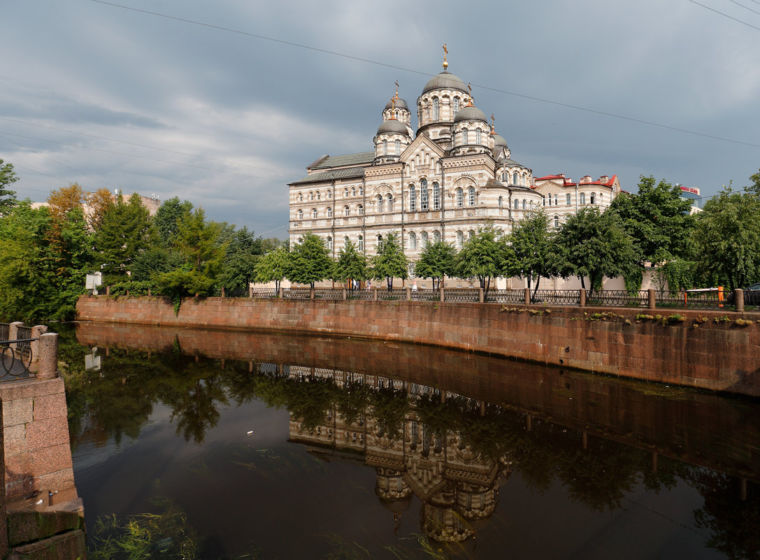 Иоанновский монастырь в Санкт Петербурге