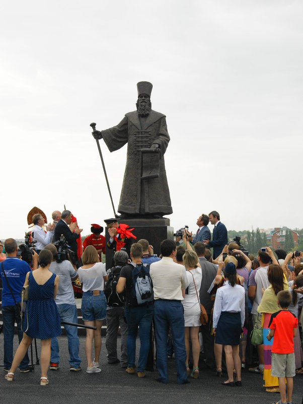 Памятник основателю города - nika555nika Ирина