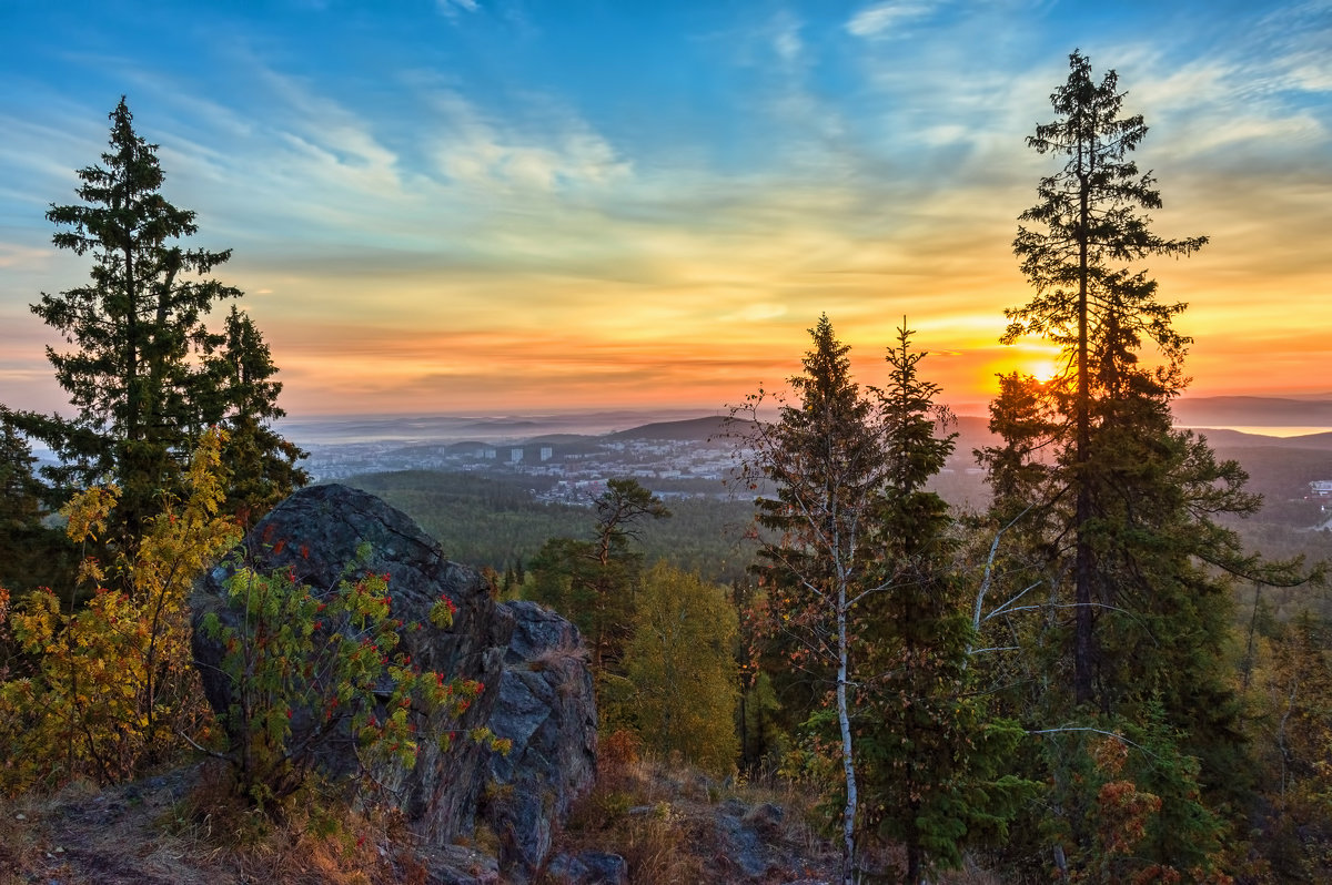 Восход в горах - vladimir Bormotov