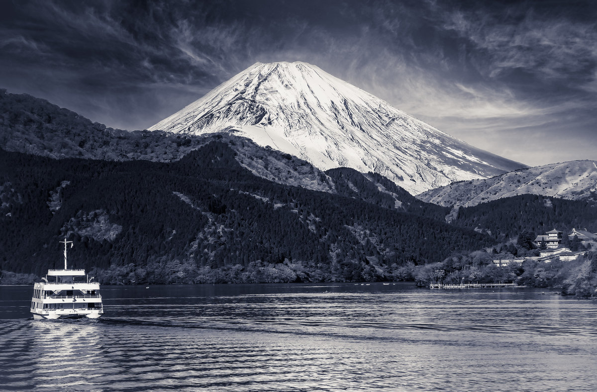 Hakone - Slava Hamamoto