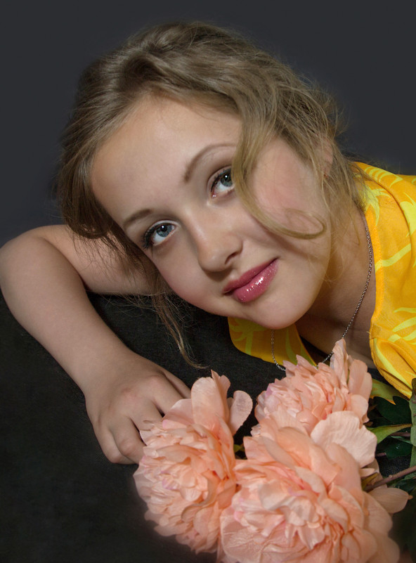 Девочка с цветами - Ольга Захарова