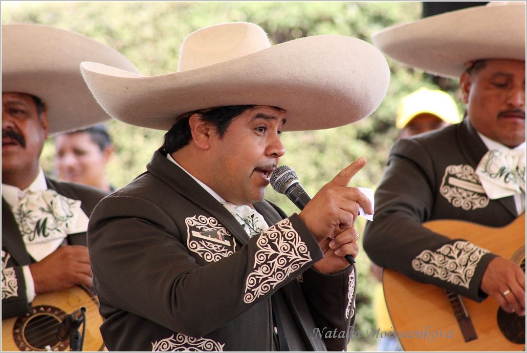 Мексиканские певцы Марьячи. - Наталья Портийо