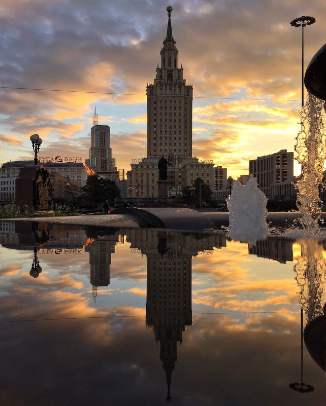 Закат на Комсомольской площади - Ирина Бирюкова