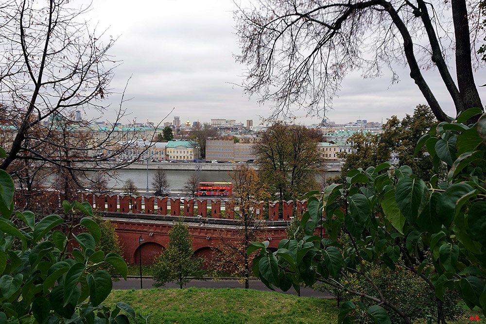 Осенняя Москва ... - Лариса Корженевская