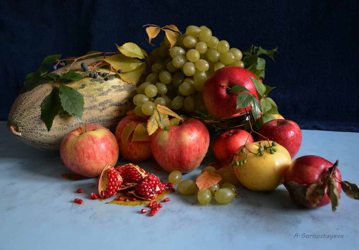 Натюрморт с фруктами. - Anna Gornostayeva