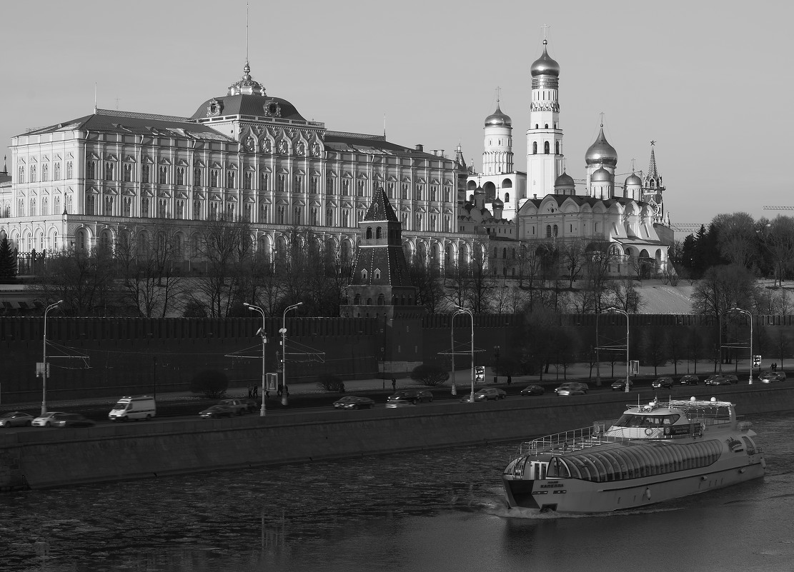 Москва- река и Кремль - Андрей Денисов