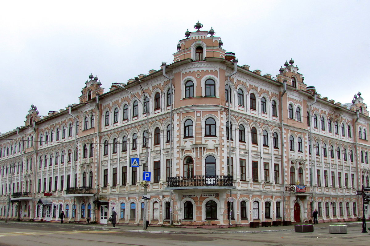 Историческое здание  гостиницы "Золотой Якорь", Вологда - irina 