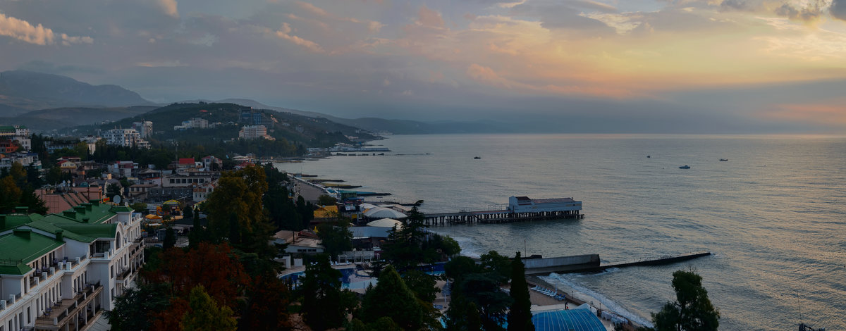 Осенняя Алушта. - Анатолий Щербак