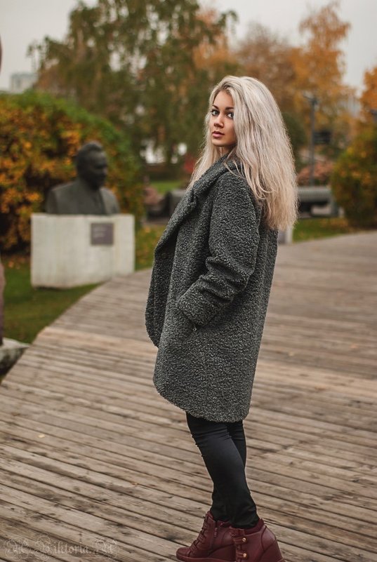 Осенняя прогулка - Виктория Андреева
