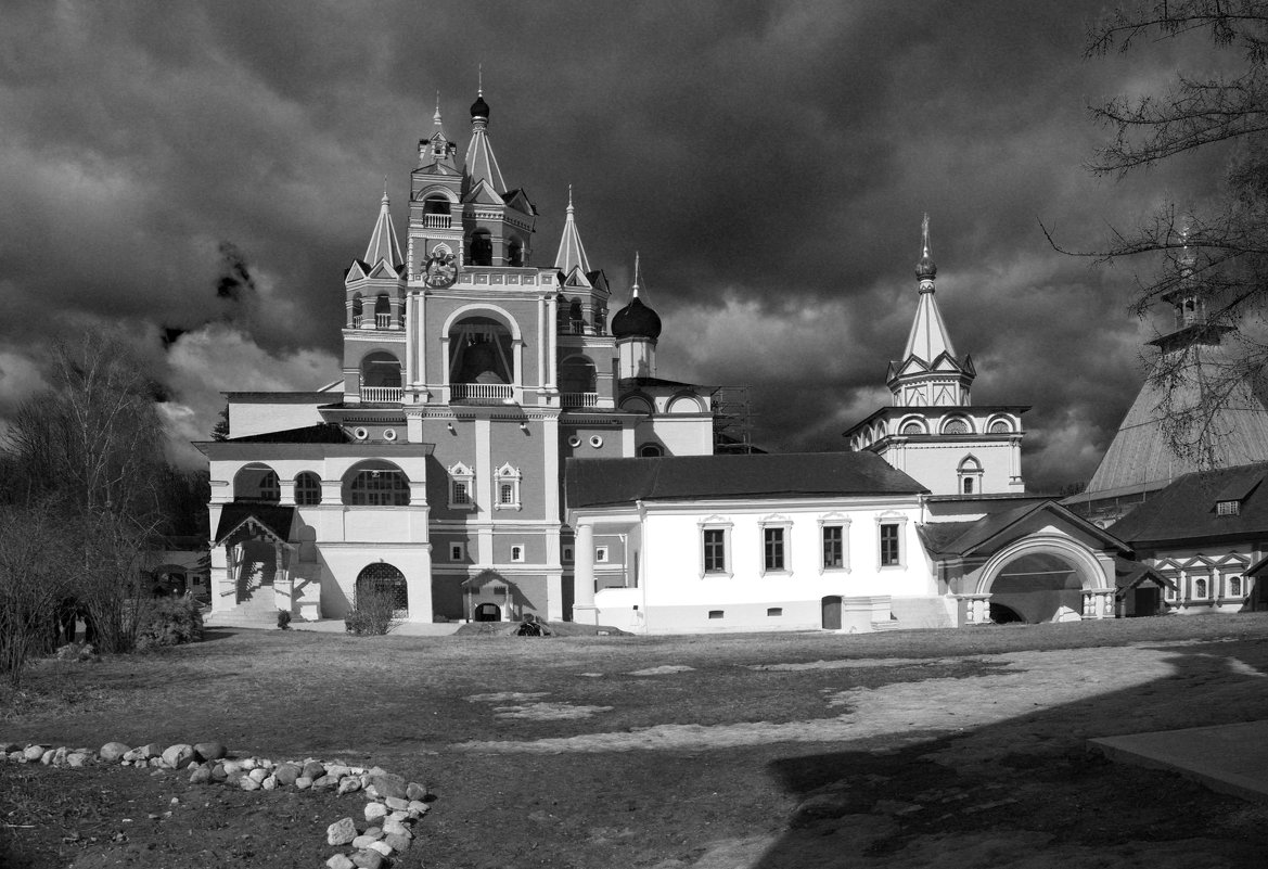 мужской монастырь в Звенигороде - Валентина Папилова
