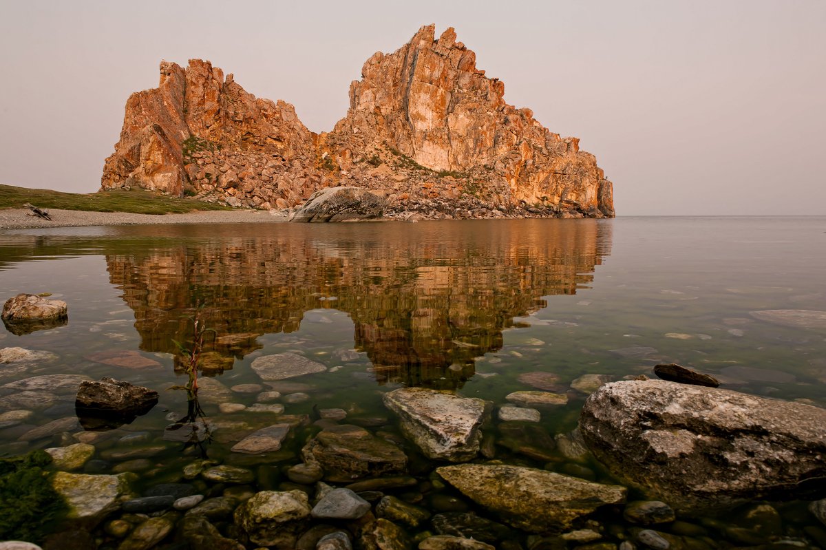 Скала Шаманка Ольхон