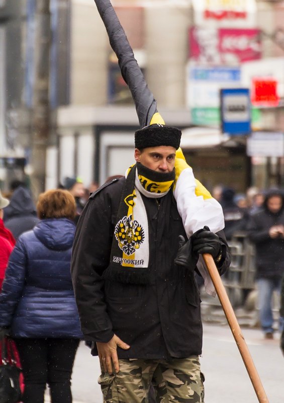 На митинг - Александр 