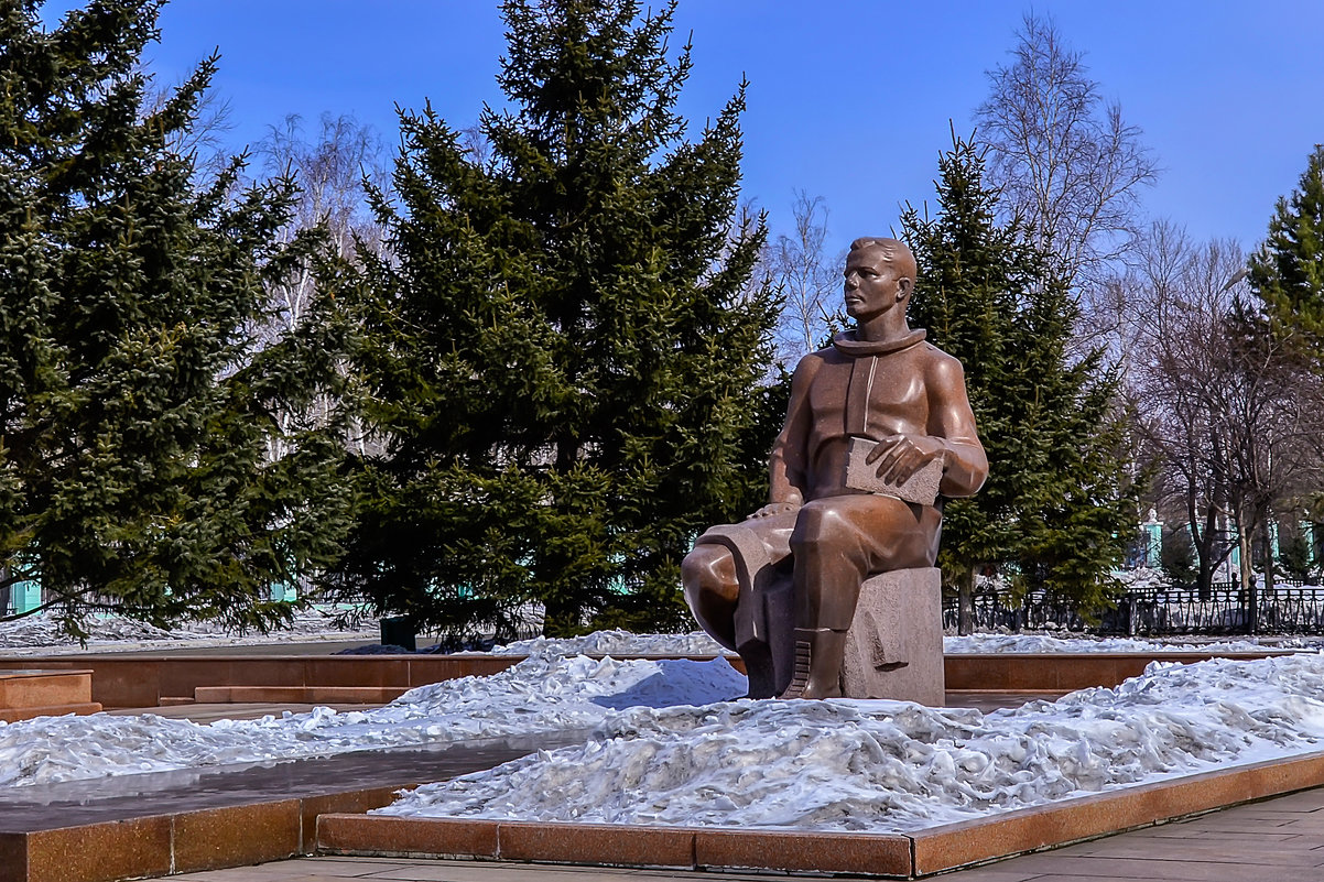 Памятник Ю. А.Гагарину . - Виктор Иванович Чернюк