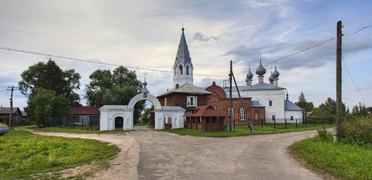 Воскресенская церковь в с.Елнать - Константин 