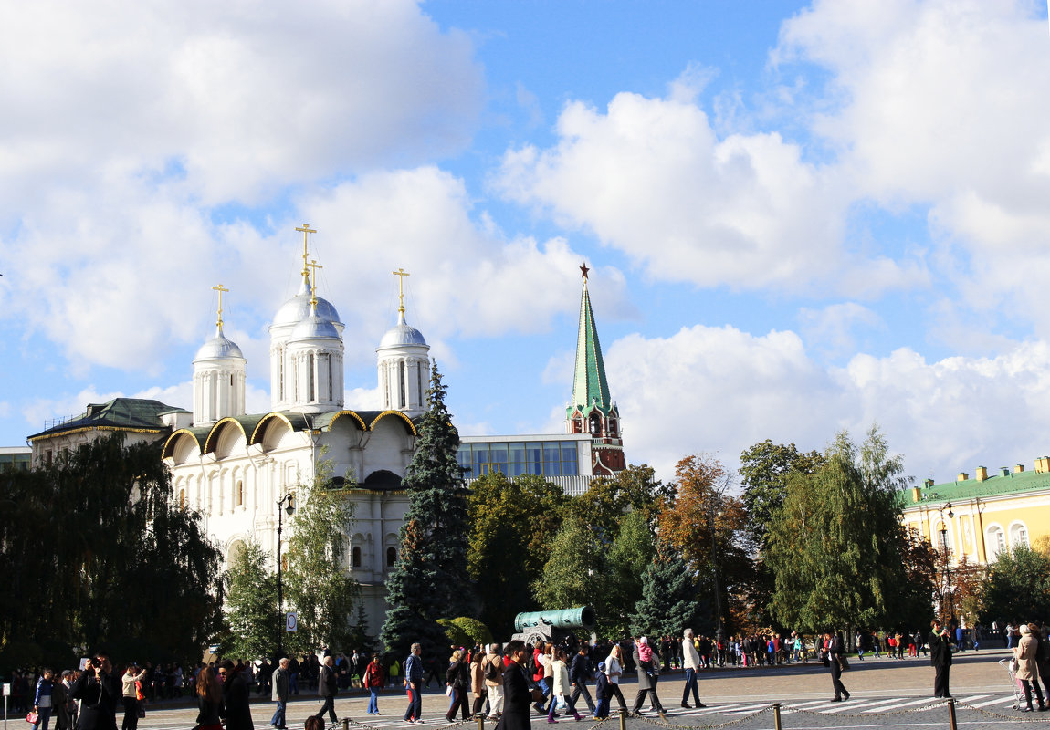 Собор на территории Кремля - раиса Орловская