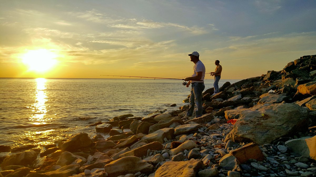 Рыбаки на закате солнца - Игорь Карпенко