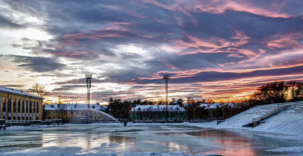 clouds over the ice rink - Dmitry Ozersky